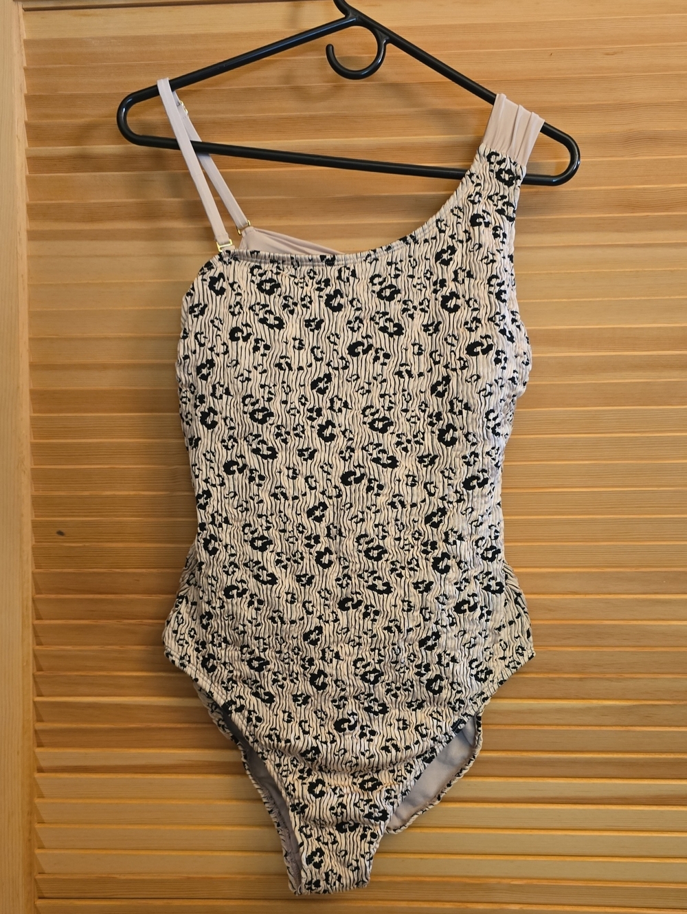 One-Shoulder Leopard Print Swimsuit in Cream and Black